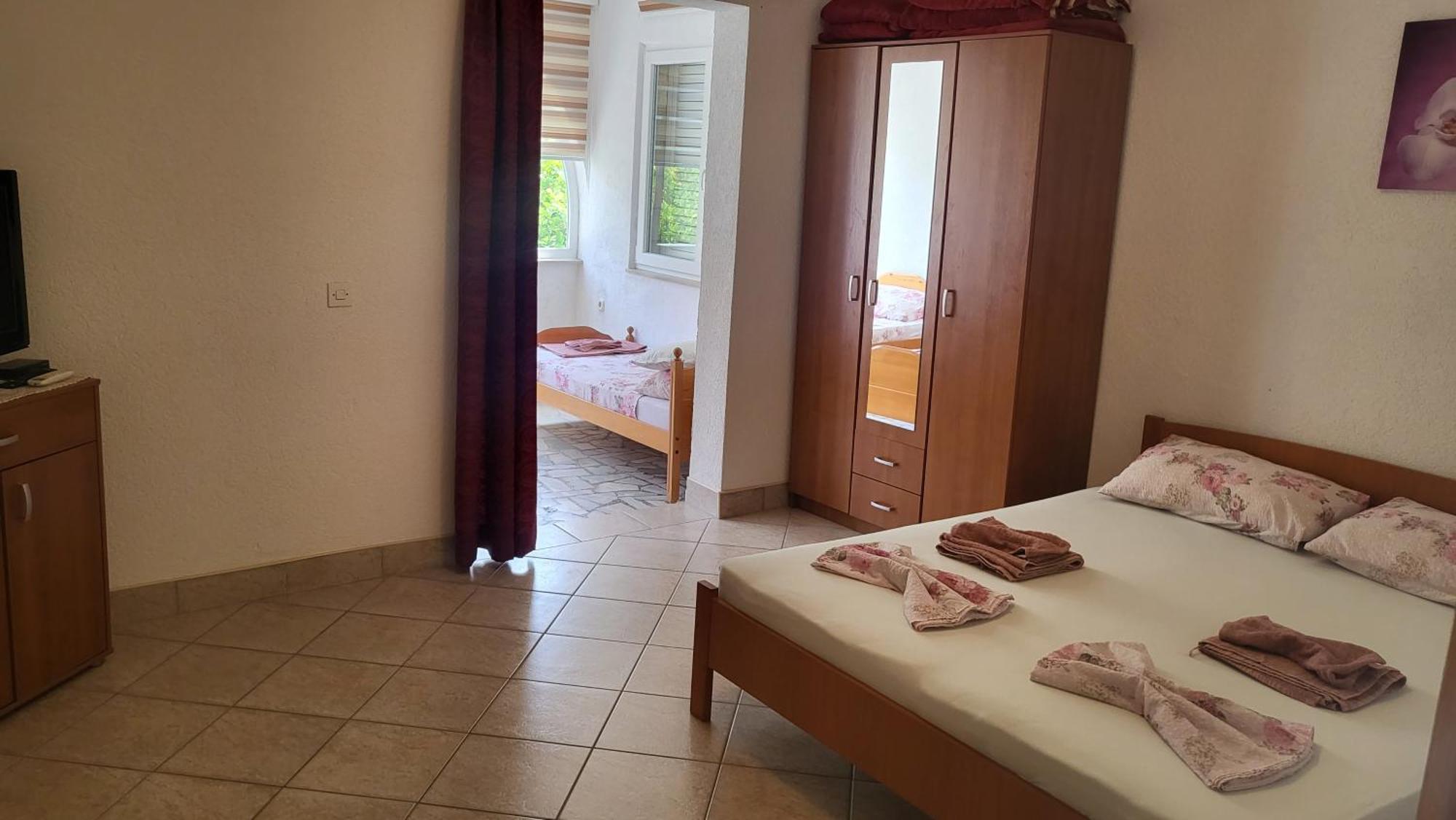 Apartments Alma Orebić Pokoj fotografie